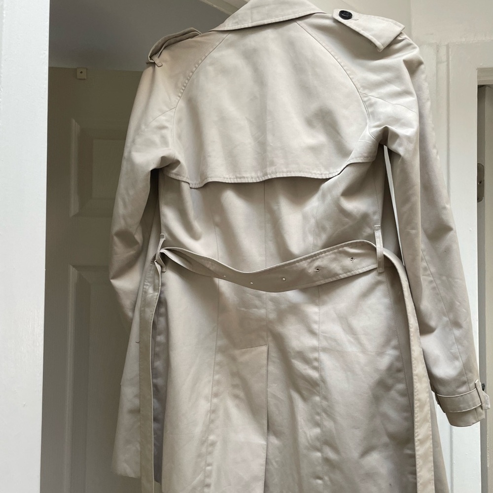 Burberry short trench coat - Picture 3 of 11